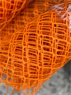 Сетка садовая пластиковая РОМБ  40*40 оражевая(ограждений) УлПолимерЗавод (10м/рул)1,5м (3,0кг/рул) 00-00000174