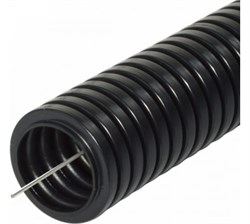 Труба гофр. ПНД д-32мм с зонд. легкая 50м (черный) ЭРА Б0036827