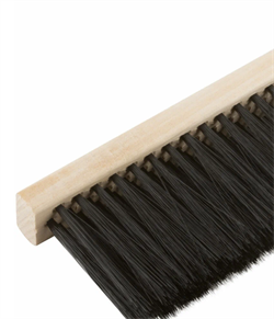 Щетка-сметка с деревянной ручкой 3-х рядная  42388