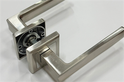 Ручка дверная ,цвет-бел.никель/хром на квадрат.основе RAP 14-S SN/CP-IND Rucetti 9012861