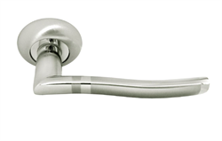 Ручка дверная .цвет-бел.никель/хром на круг.основе RAP 3 SN/CP-IND  Rucetti 9012859