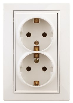 1-205-02 Intro Розетка 2X2P+E Schuko, 16А-250В, IP20, СУ, Plano, сл.кость (10/100/1200) Б0053916