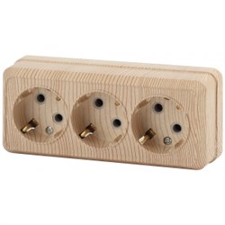 2-206-11 Intro Розетка 3х2P+E, 16А-250В, IP20, ОУ, Quadro, сосна Б0053826