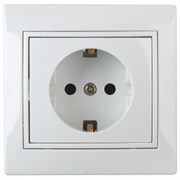 1-206-01 Intro Розетка 2Р+E Schuko со шторками, 16АХ-250В, СУ, Plano, белый (одноместная с заземлени Б0053923