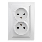 1-204-01 Intro Розетка 2х2Р, 16АХ-250В, СУ, Plano, белый (двухместная) Б0053904